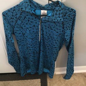 Under Armour light weigh pull over
